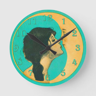 Het zoenen van de maan ronde klok