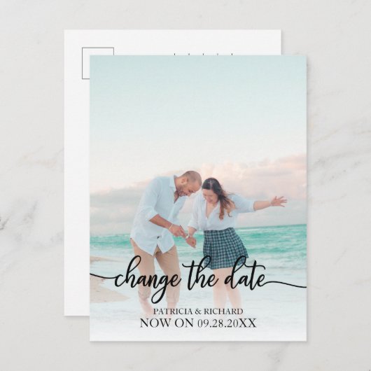 Het zwarte script datumbruiloft uitgesteld wijzige briefkaart (Voorkant / Achterkant)