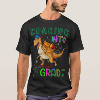 Het zwerven in de Eerste Grade Skating Dinosaur te T-shirt
