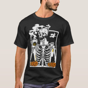 Hete koffie skelet drinken grappige halloween sche t-shirt
