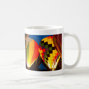 Hete luchtballonnen gloeien koffie Mok