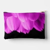 Hete roze bloemblaadjes op zwart etui (Achterkant)