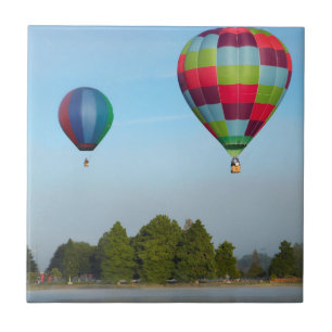 Heteluchtballonnen boven een meer, NZ Tegeltje