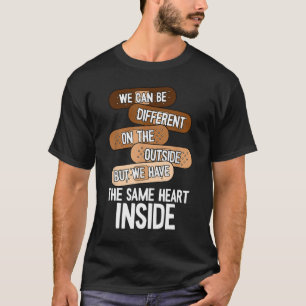 Hetzelfde hart op de binnenste zwarte geschiedenis t-shirt