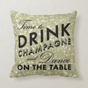 Heure de boire le coussin de Champagne en or