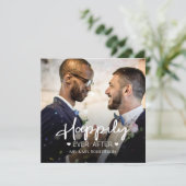 Heureux après la carte de la Saint Valentin person (Debout devant)