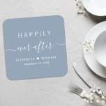 Heureux Jamais après Dusty Mariage bleu<br><div class="desc">Dessous de verre en papier bleu poussiéreux pour votre réception de mariage,  dîner de répétition,  fiançailles,  douches en couple et autres célébrations mariages avec "Happily Ever After" dans un mélange de typographie simple blanche et un script swash,  vos prénoms rejoints par un coeur et votre date de mariage.</div>