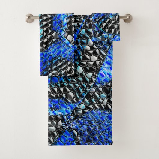 Hexagonal mosaic or blue and grey to black scales  (En situation)