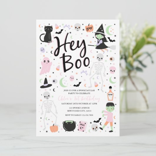Hey Boo Halloween 1e verjaardag uitnodiging (Staand voorkant)