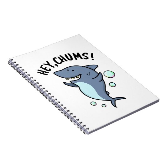 Hey Chums Funny Toothy Shark Pun Notitieboek (Rechterzijde)