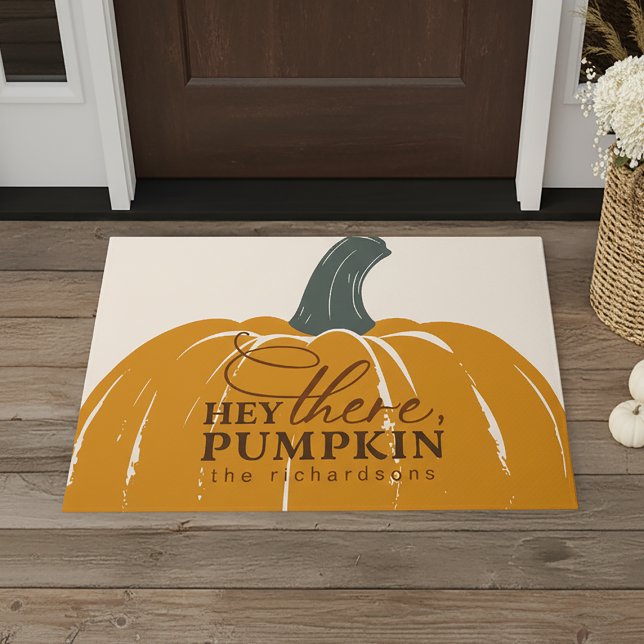 Hey daar pompoen gepersonaliseerde Herfst Deurmat (Shown on a 24" x 36" doormat)