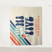 Hi Five Retro Strepen verjaardags Tapijt Wandkleed (Voorkant)