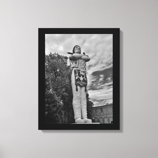 Hiawatha Statue Canvas Afdruk (Voorkant)