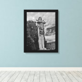 Hiawatha Statue Canvas Afdruk (Insitu (Houten vloer))