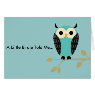 Hibou bleu sur le membre