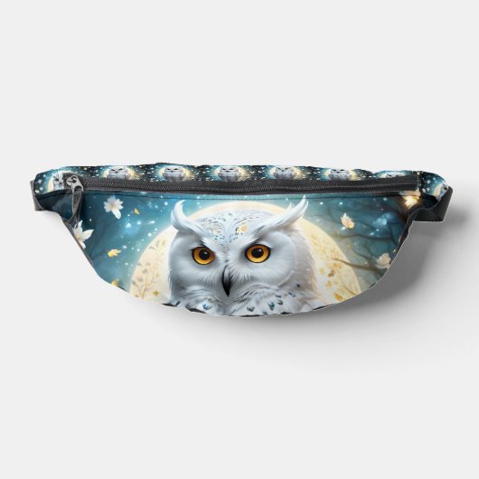 Hibou des neiges et lune avec éclat, (Poser)
