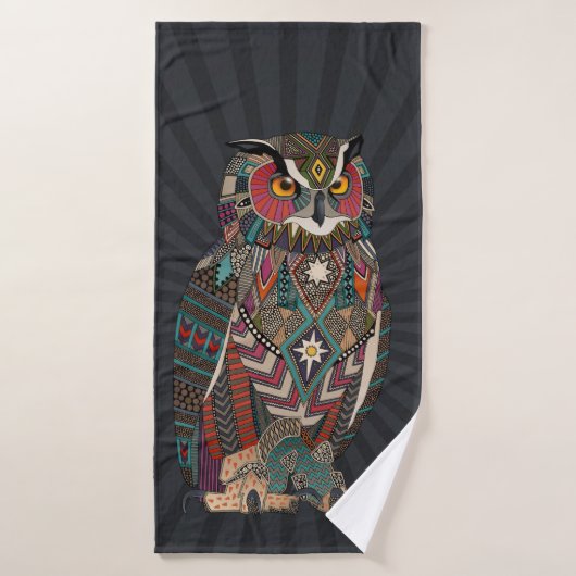 hibou grand-duc sombre (Serviette de bain)