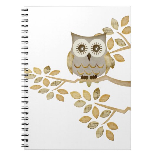 Hibou large de yeux dans le carnet d'arbre (Devant)