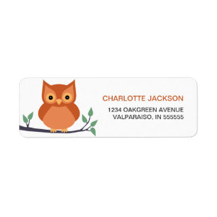 Hibou mignon sur des étiquettes de adresse de