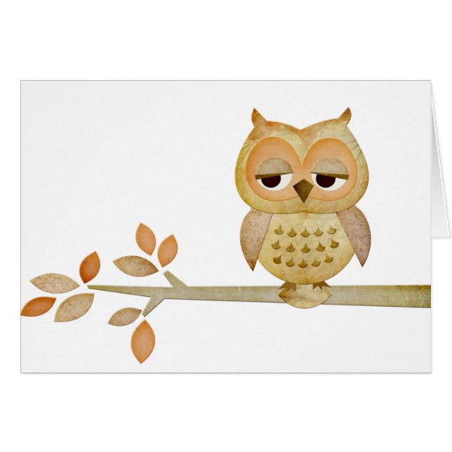 Hibou somnolent dans l'arbre (Devant horizontal)