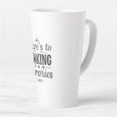 Hier is het maken van herinneringen cadeau latte mok (Rechterhoek)