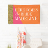 Hier komt de Banner van de Bride, Vrijgezellenfees (Insitu)