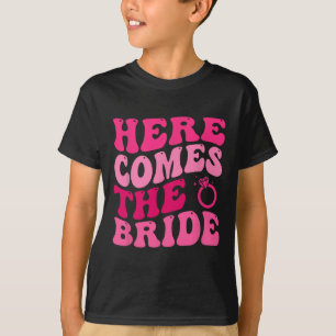 Hier Komt De Bruid Trouwring Drager Bloem Meisje T-shirt