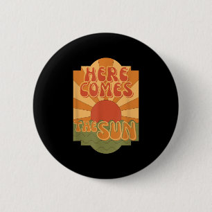 Hier komt de zon, hippie boho zomer, retro ronde button 5,7 cm