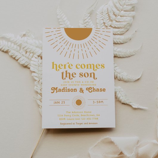 Hier komt de zoon Co-Ed baby shower uitnodiging