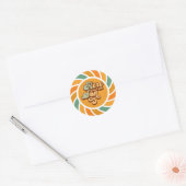 Hier komt de zoon Sunshine Groovy Leuke Retro Ronde Sticker (Envelop)