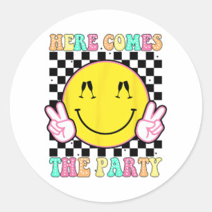 Hier Komt Het Feest Groovy Meidenavond Thee Ronde Sticker