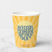 Hier komt het Son Retro Baby shower Papieren Bekers (Voorkant)