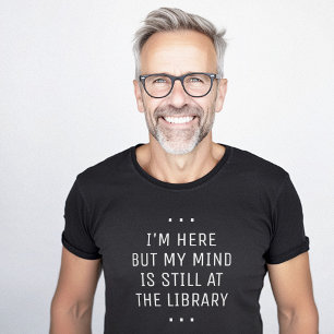Hier, maar bij de Bibliotheek Minimalist T-shirt
