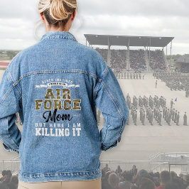 Hier vermoord ik het grappige Air Force Mom Gift U Denim Jacket