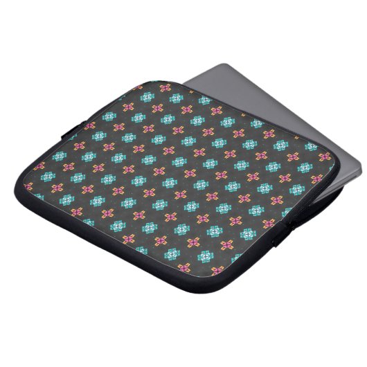 High-Contrast Black and Neon Geometric Laptop Case (Voorkant top)