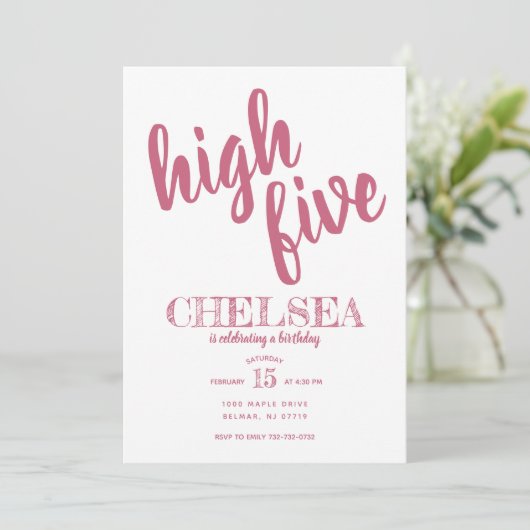 High Five Birthday uitnodiging Roze (Staand voorkant)