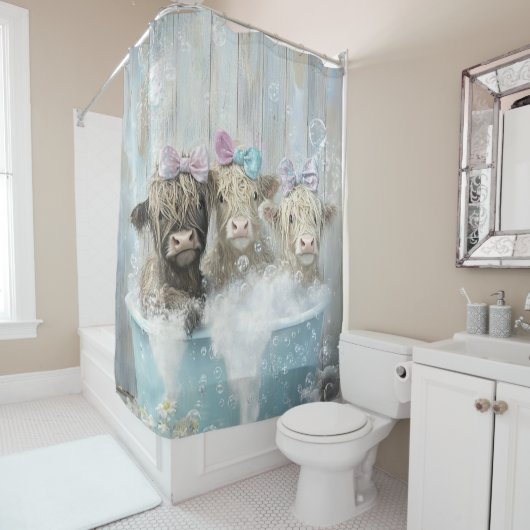 Highland Calves Blue Bubble Bath Distressed Wall Douchegordijn (In situ)