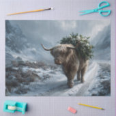 Highland Cow Bearing Winter Greens Tissuepapier (Craft)