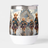 Highland Harmony : Bagpipe Highland Cow Band (Gauche)