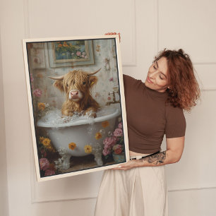 Highland Koe in Floral Bathtub Art Canvas Afdruk