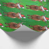 Highland Koe in Santa Hat Pattern op groen Cadeaupapier (Hoek)