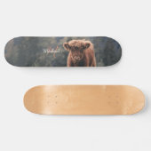 Highland koe kalf herfstgras monogram initiaal skateboard (Horizontaal)
