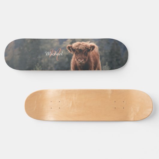 Highland koe kalf herfstgras monogram initiaal skateboard (Horizontaal)