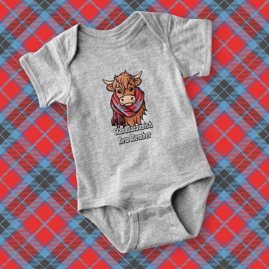 Highland Koe met MacTavish Tartan Sjaal Romper