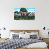 Highland Park Lilacs in Bloom Canvas Afdruk (Insitu (Slaapkamer))