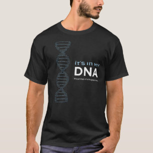 Hij codeert de toekomst, ik voedde de bron t-shirt