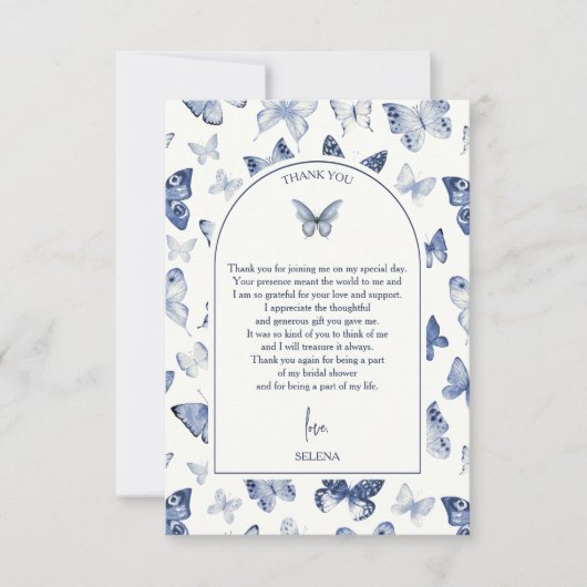 Hij geeft haar vlinders | Bruidsfeest Bedankkaart (Voorkant)