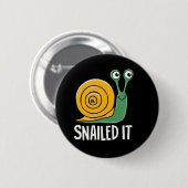 HIJ HEEFT HET GESNAILD RONDE BUTTON 5,7 CM (Voorkant /achterkant)