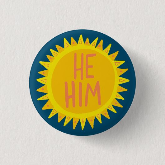HIJ/HEM Pronouns Sunshine Pride Handlettered Ronde Button 3,2 Cm (Voorkant)