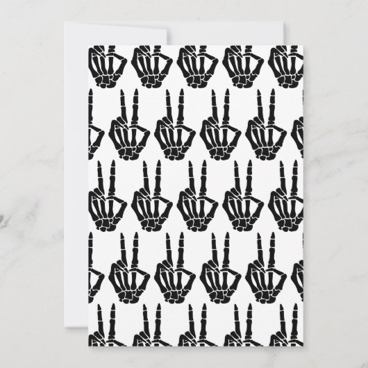 Hij is Bad Two the Bone Halloween Verjaardag Kaart (Achterkant)